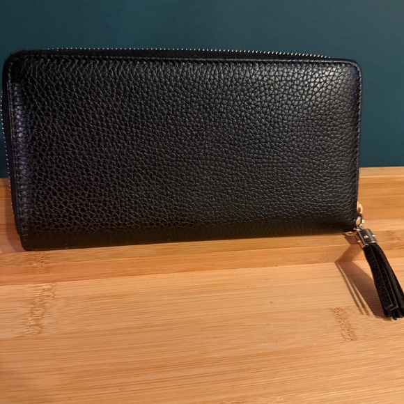 Gucci Soho Black Pebbled monogram zip-around wallet - Picture 2 of 6